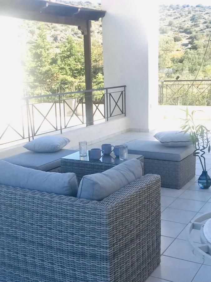Beautiful Maisonette With A View To The Mountains And The Sea Agia Marina  Exterior foto